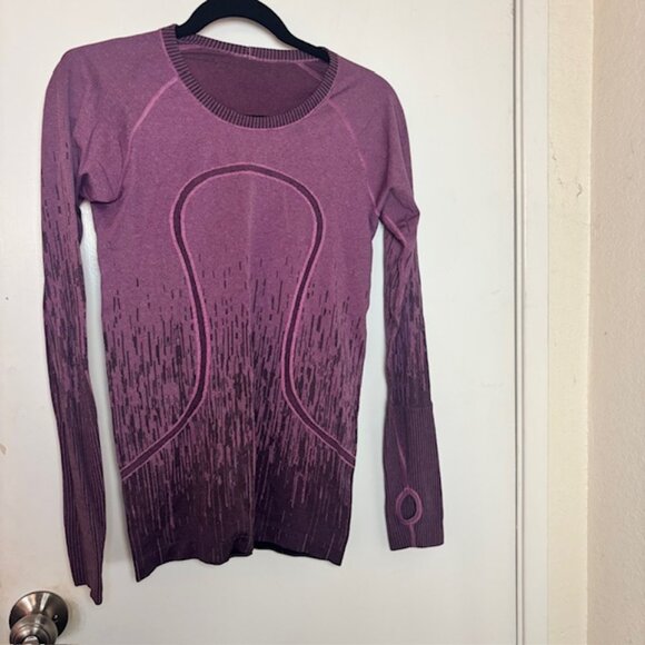 lululemon athletica Tops - Lululemon Long Sleeve Swiftly RARE Purple Rum - Size 8